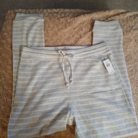 Old Navy Thermal Pajama Leggings - Picture 2 of 3